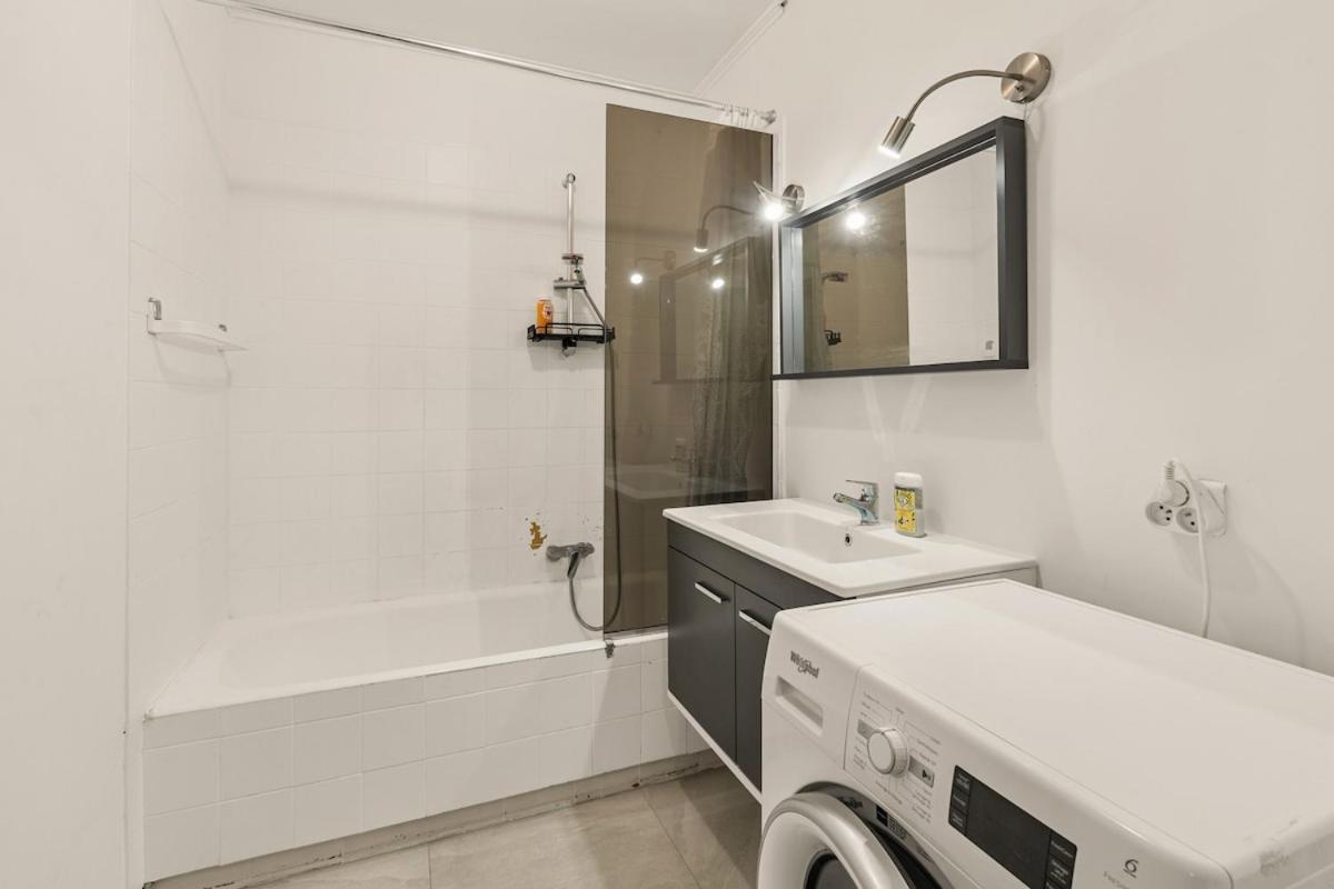 Apartment 2-room With Terraces And Garage Included Cannes